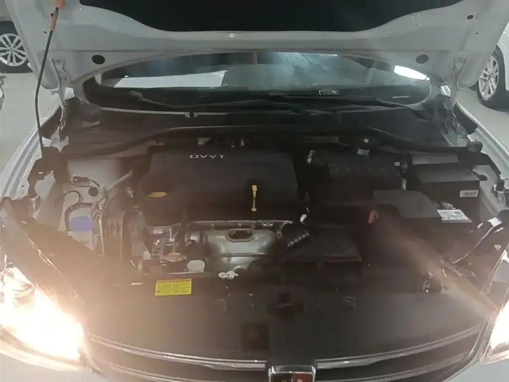 Roewe 360 2017 1.5L Automatic Deluxe Edition — миниатюра 20