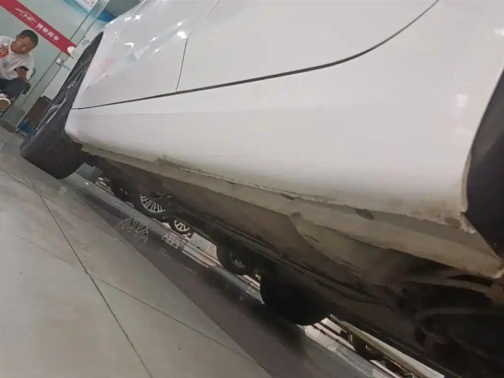 Roewe 360 2017 1.5L Automatic Deluxe Edition — миниатюра 22