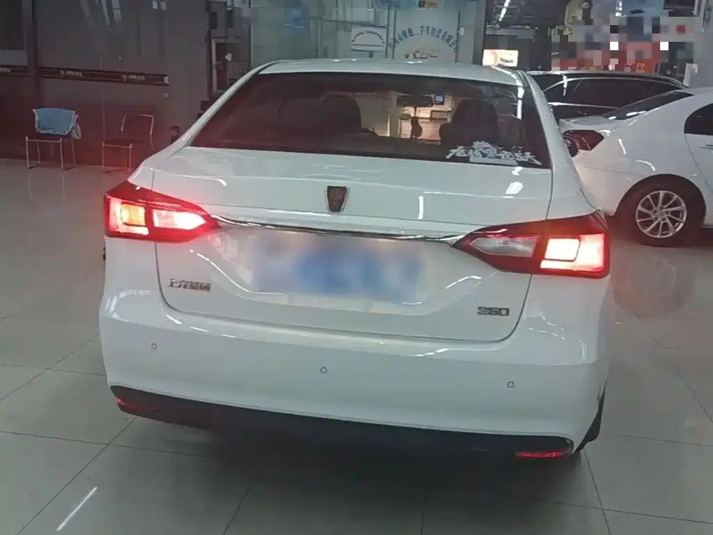 Roewe 360 2017 1.5L Automatic Deluxe Edition — миниатюра 6