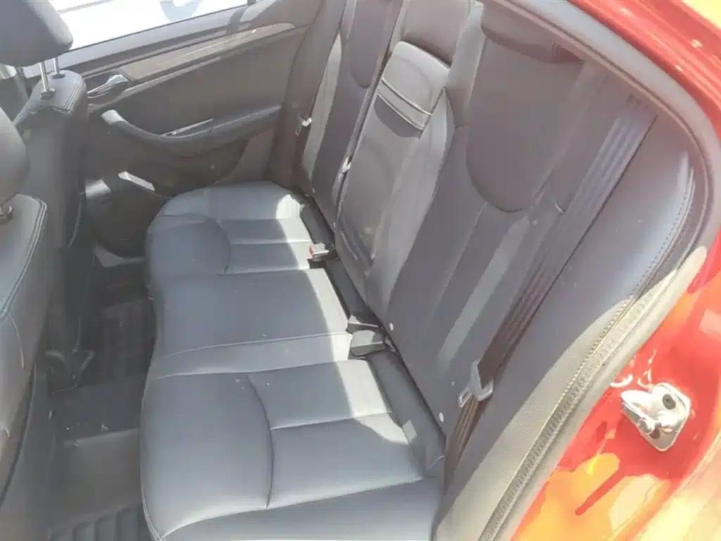 Roewe 360 2015 1.5L Automatic Deluxe Edition — миниатюра 17