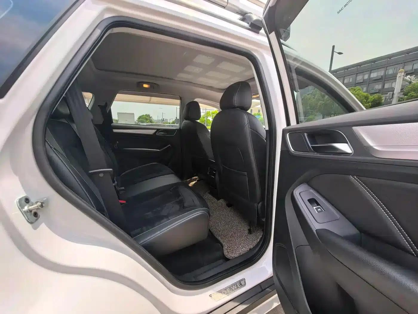 Roewe RX5 New Energy 2017 eRX5 50T Hybrid Connected Premium Flagship Edition — миниатюра 14