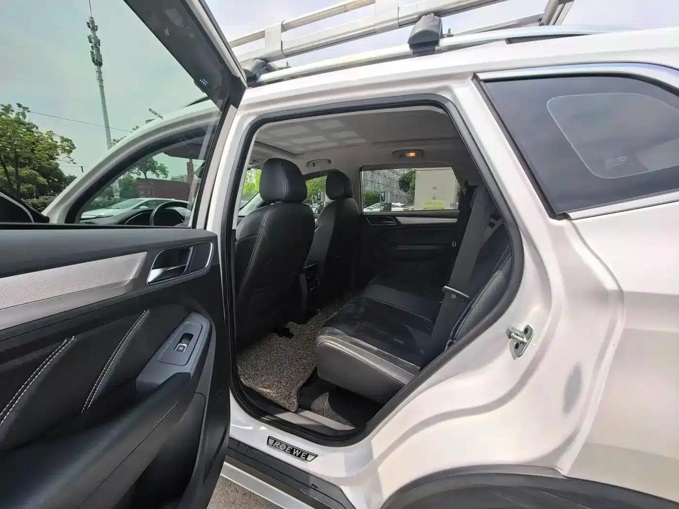 Roewe RX5 New Energy 2017 eRX5 50T Hybrid Connected Premium Flagship Edition — миниатюра 5