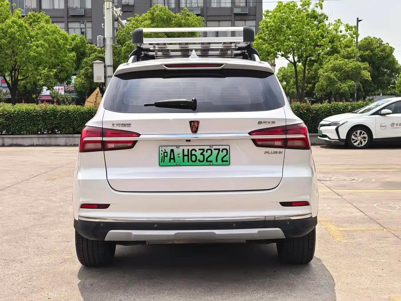 Roewe RX5 New Energy 2017 eRX5 50T Hybrid Connected Premium Flagship Edition — миниатюра 9