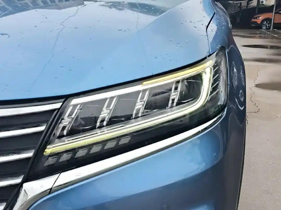 Roewe RX5 New Energy 2017 eRX5 50T Hybrid Connected Premium Flagship Edition — миниатюра 4