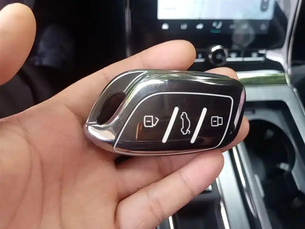 Roewe RX5 New Energy 2021 ePLUS National Trend Ronglin Luxury Edition — миниатюра 9