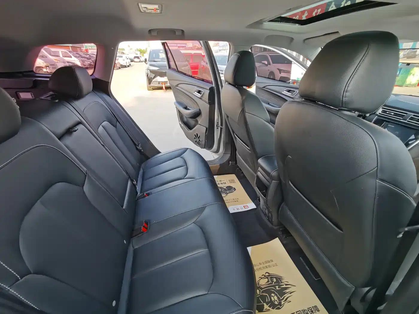 Roewe Ei5 2018 Internet Luxury Edition — миниатюра 14