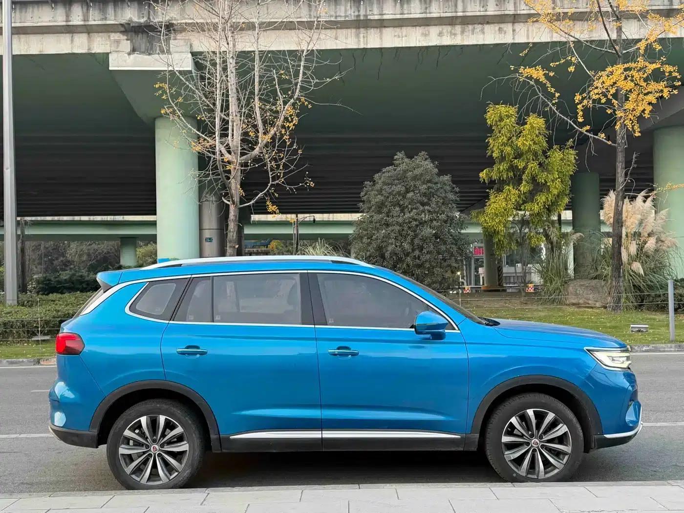 Roewe RX5 MAX 2019 300TGI Automatic Intelligent Cockpit Luxury Edition — миниатюра 4