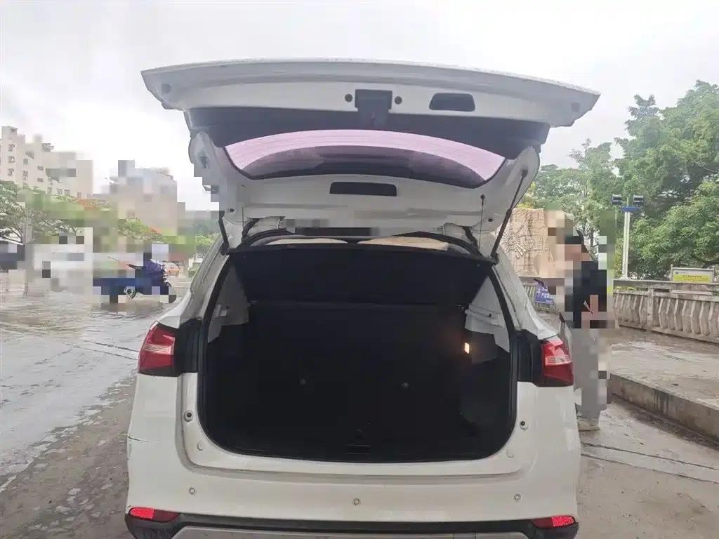 Roewe RX3 2018 1.6L CVT Flagship Edition — миниатюра 16