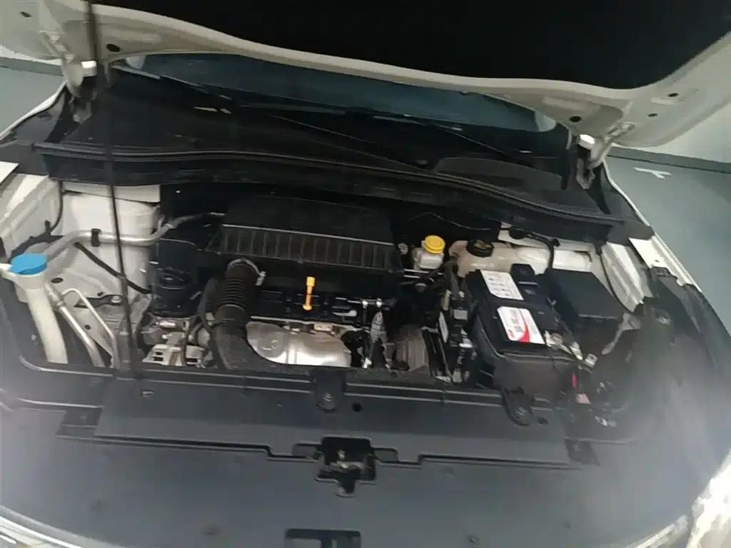 Roewe RX3 2020 1.6L CVT 4G Connected Super Cool Flagship Edition — миниатюра 20