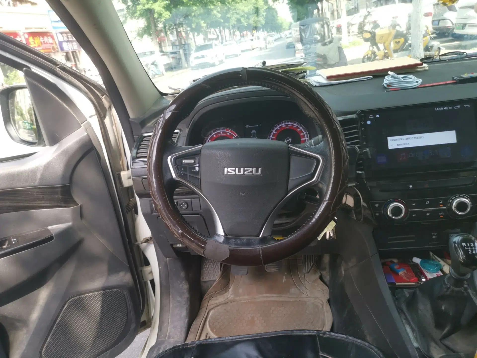 Isuzu D-MAX 2019 2.5T Two-Wheel Drive Manual Navigation Edition China VI Standard Extended Version JE4D25Q6A — миниатюра 11