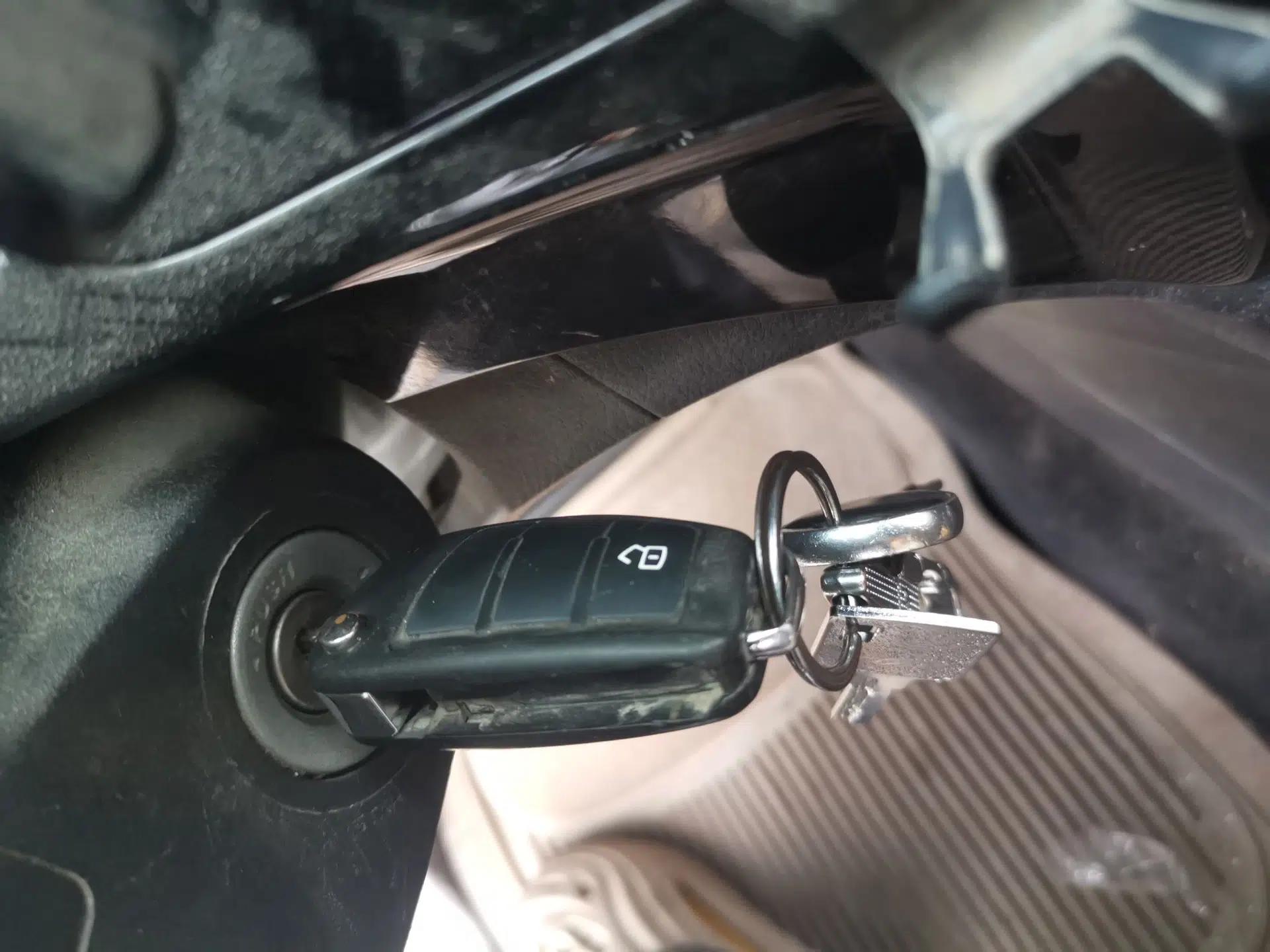 Isuzu D-MAX 2019 2.5T Two-Wheel Drive Manual Navigation Edition China VI Standard Extended Version JE4D25Q6A — миниатюра 9
