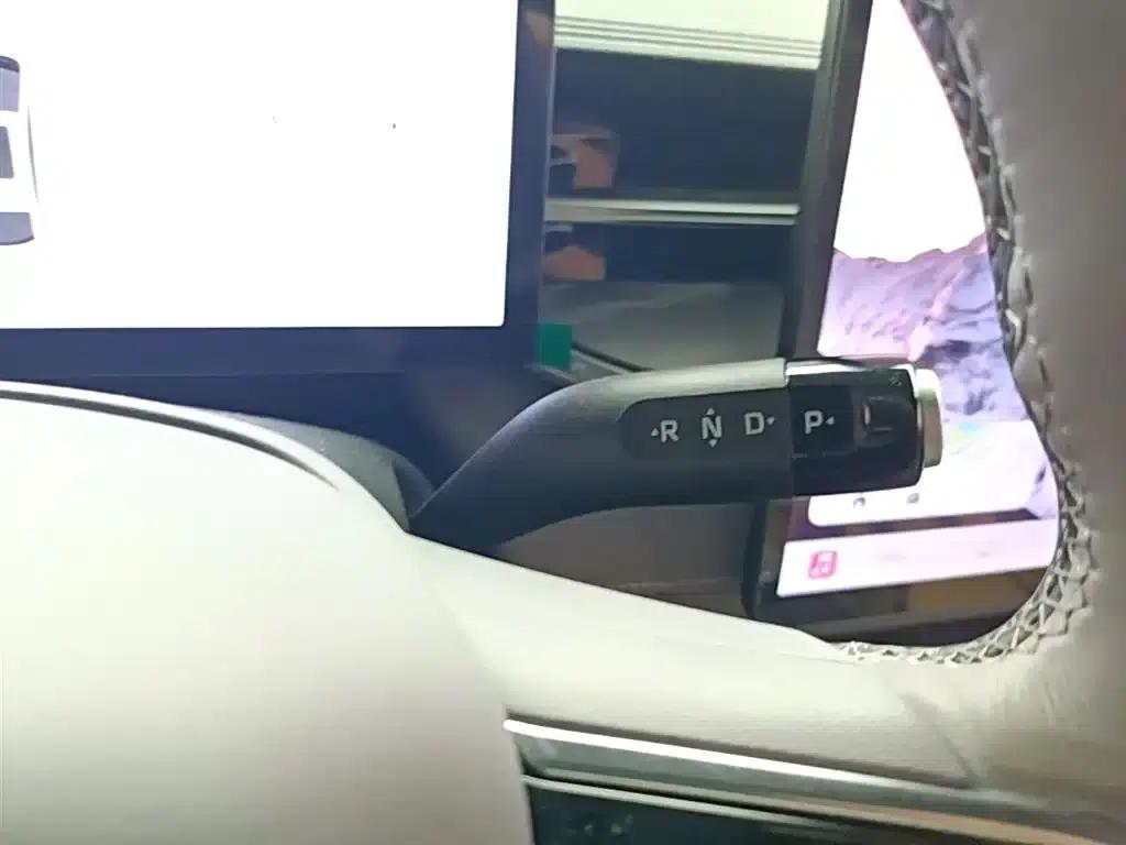 Roewe M7 DMH 2025 160km Comfort Edition — миниатюра 14