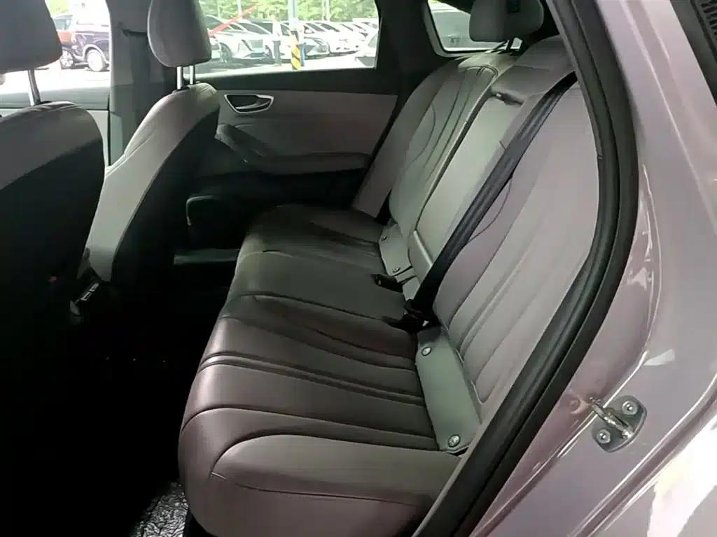 Roewe M7 DMH 2025 160km Comfort Edition — миниатюра 17
