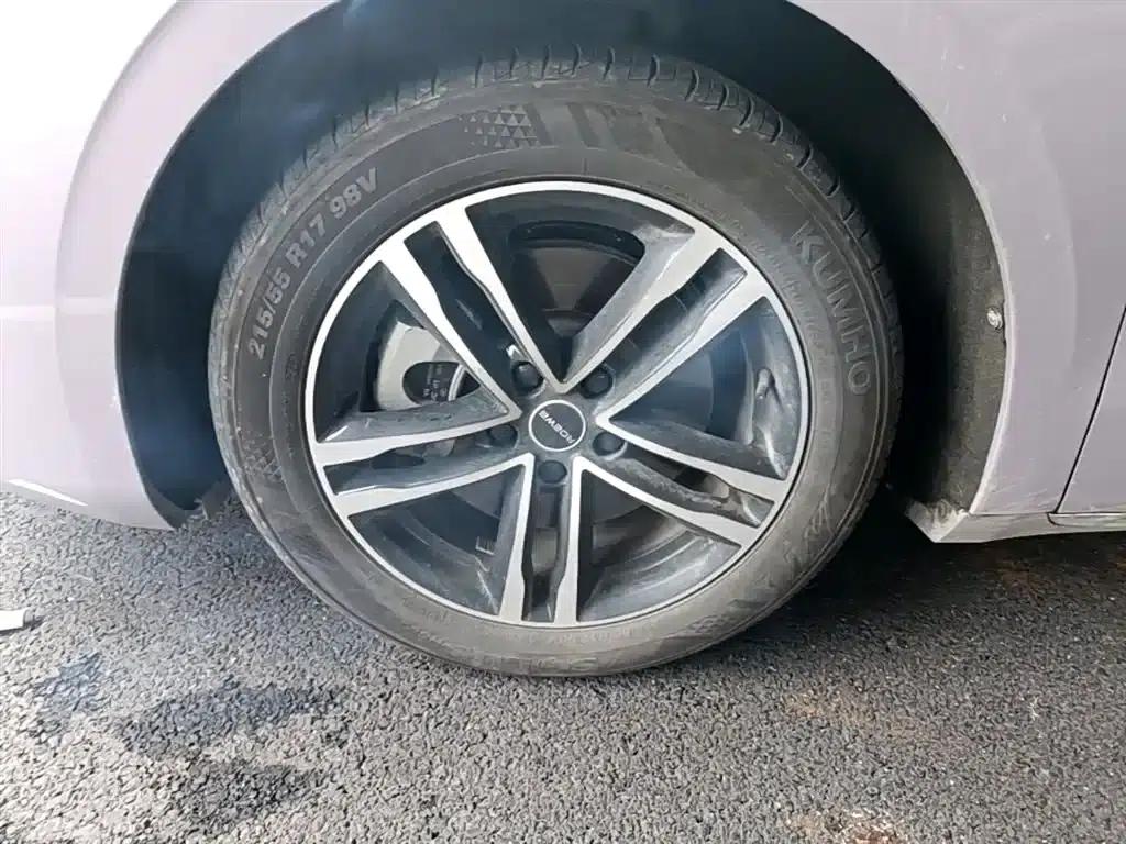 Roewe M7 DMH 2025 160km Comfort Edition — миниатюра 23