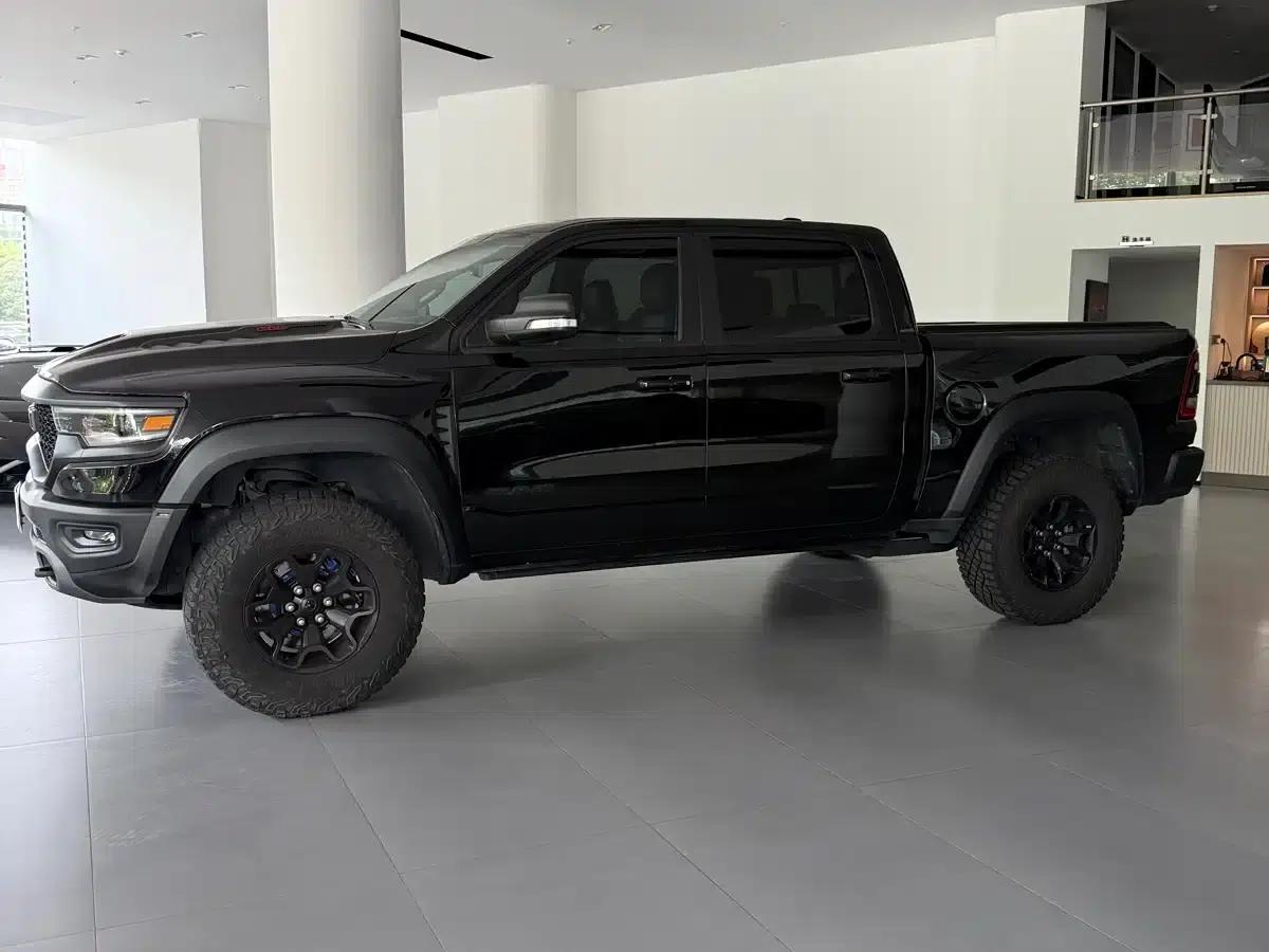 RAM Trucks Tyrannosaurus Rex 2022 6.2T Automatic — миниатюра 2