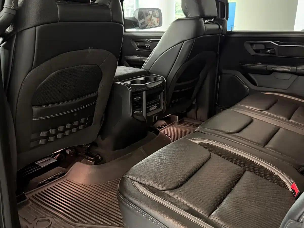 RAM Trucks Tyrannosaurus Rex 2022 6.2T Automatic — миниатюра 8