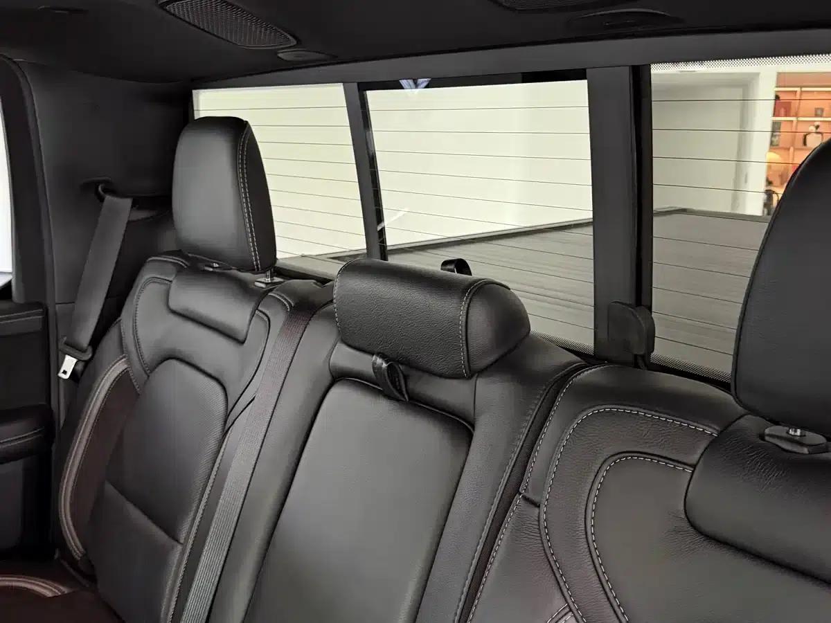 RAM Trucks Tyrannosaurus Rex 2022 6.2T Automatic — миниатюра 9