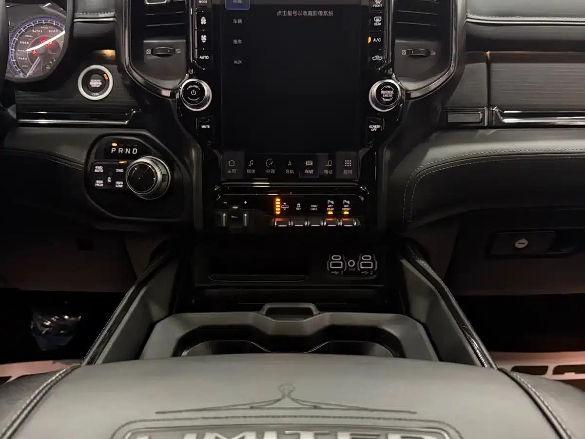 RAM Trucks 2022 5.7L Dark Night Limited Edition — миниатюра 27