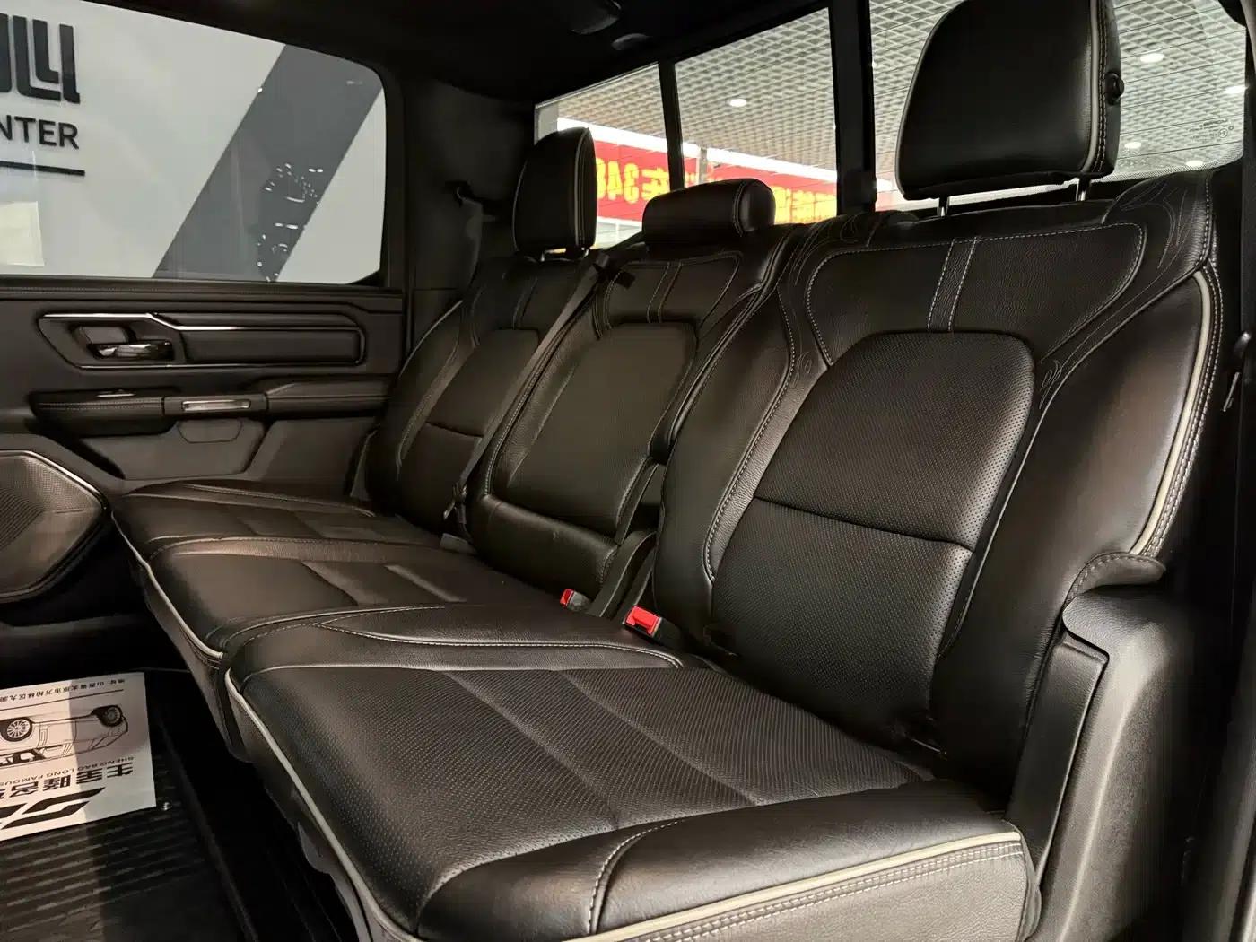 RAM Trucks 2022 5.7L Dark Night Limited Edition — миниатюра 34