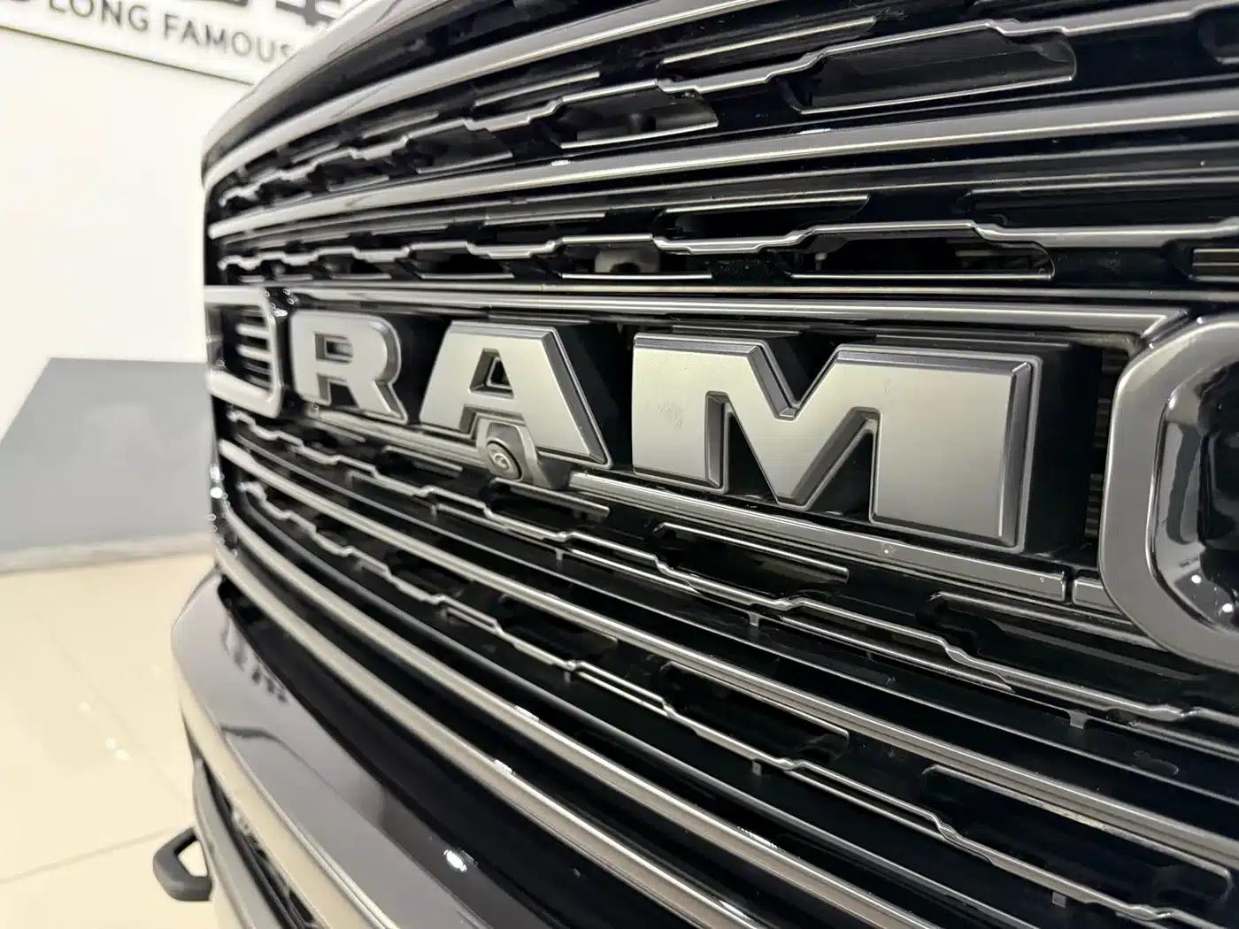 RAM Trucks 2022 5.7L Dark Night Limited Edition — миниатюра 40