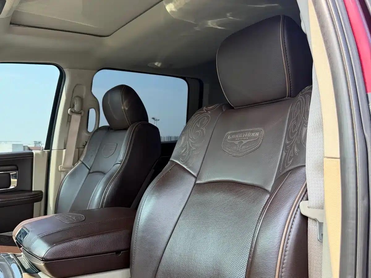 RAM Trucks 2013 1500 5.7L — миниатюра 10