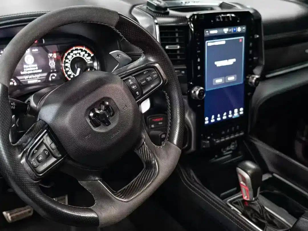 RAM Trucks Tyrannosaurus Rex 2022 6.2T Automatic — миниатюра 4