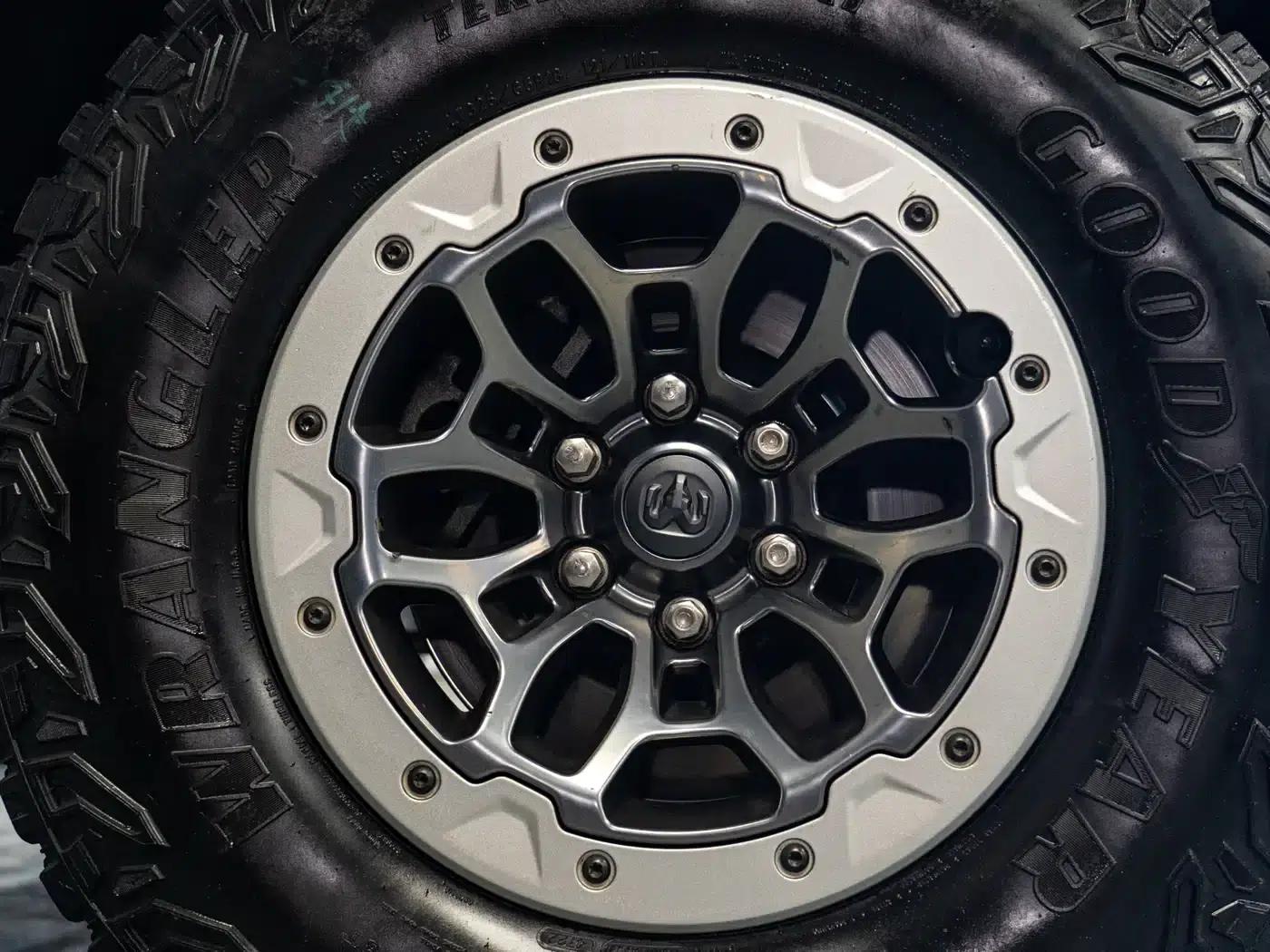RAM Trucks Tyrannosaurus Rex 2022 6.2T Automatic — миниатюра 8