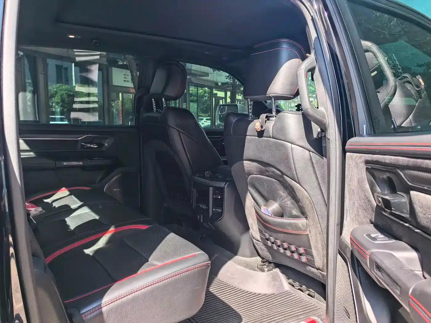 RAM Trucks Tyrannosaurus Rex 2024 6.2T Automatic — миниатюра 11