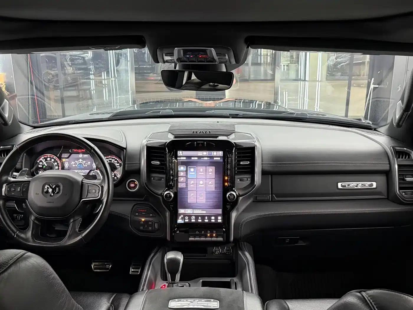 RAM Trucks Tyrannosaurus Rex 2023 6.2T Automatic — миниатюра 5