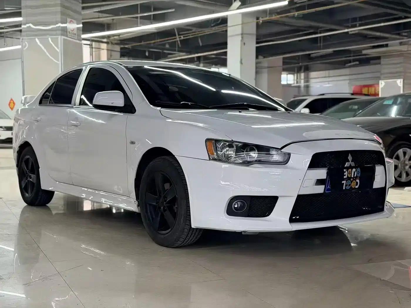Lancer EX 2010 Fashion Edition 1.8L CVT Luxury — миниатюра 3