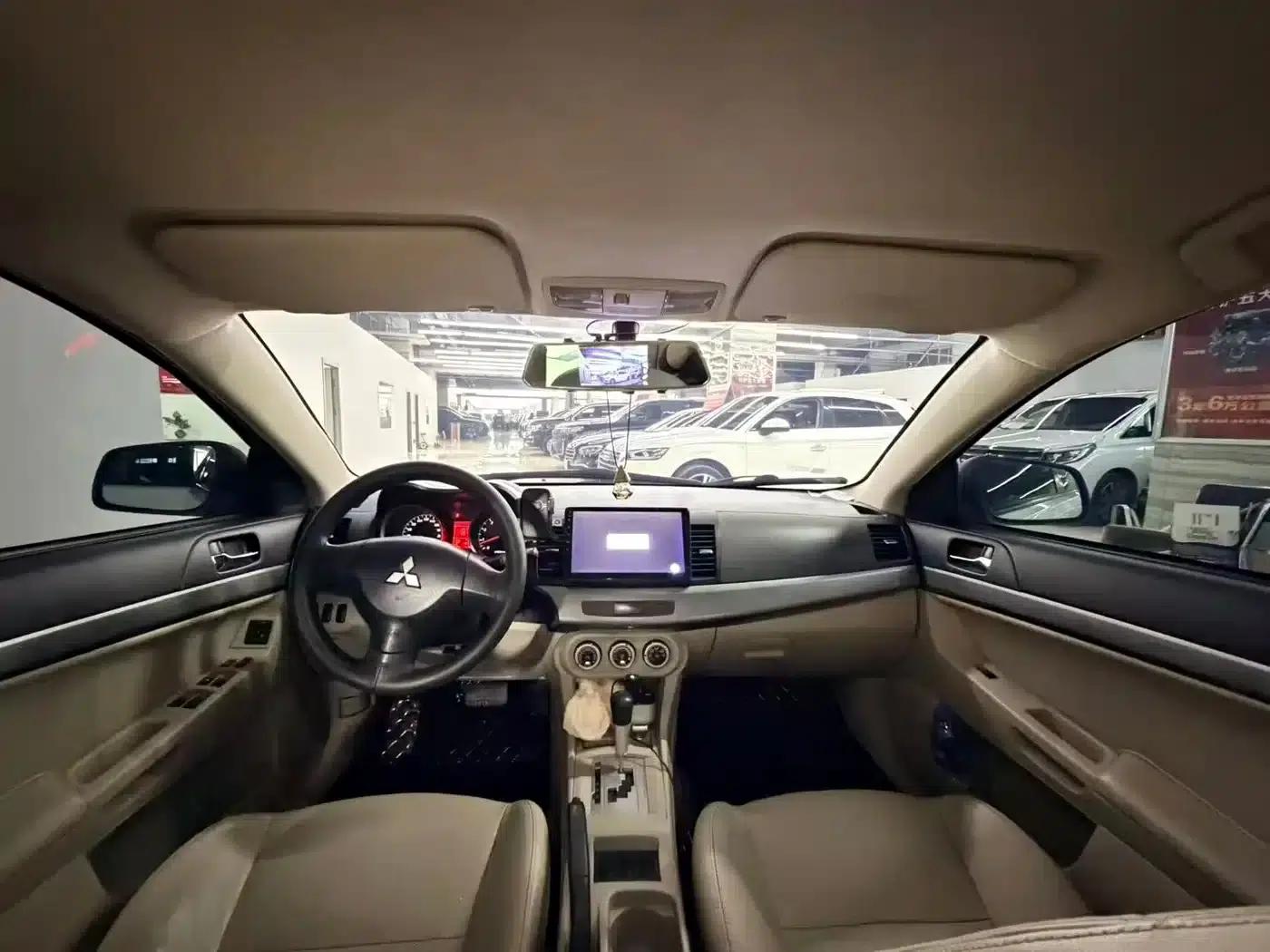 Lancer EX 2010 Fashion Edition 1.8L CVT Luxury — миниатюра 5
