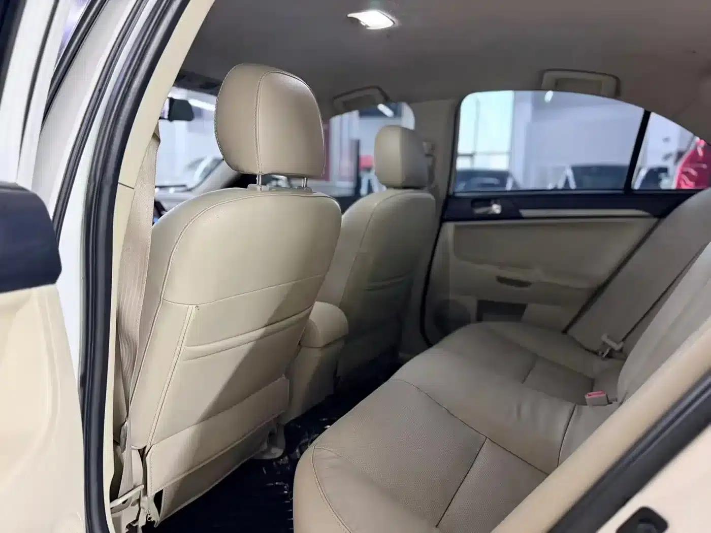 Lancer EX 2010 Fashion Edition 1.8L CVT Luxury — миниатюра 6