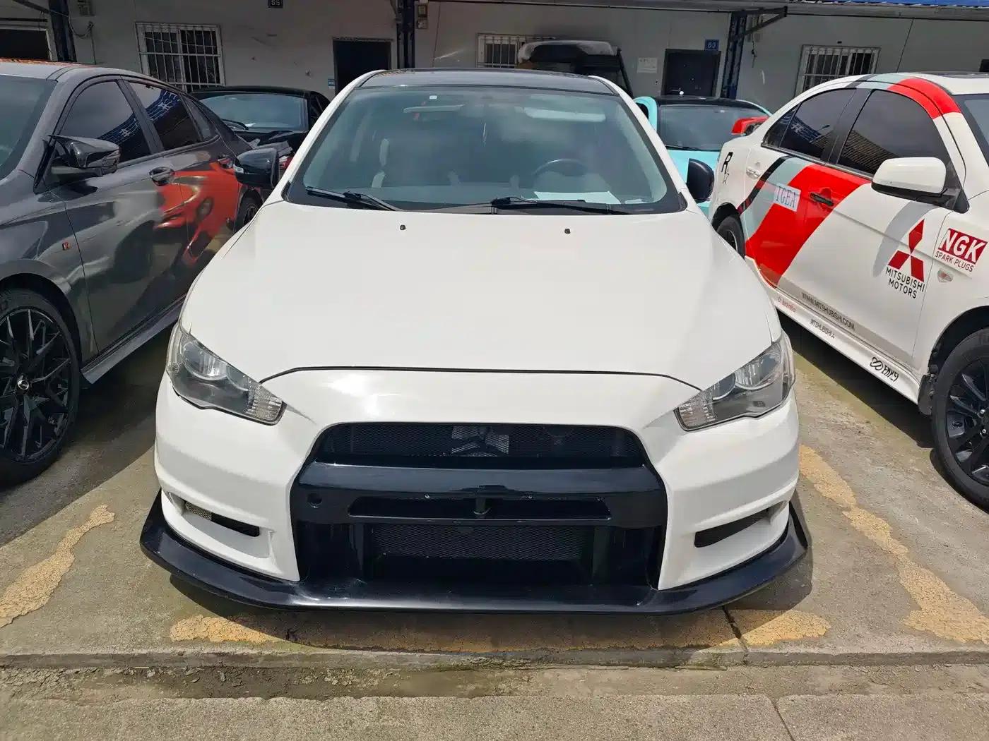 Lancer EX 2016 1.8L Manual Black and White Reissue — миниатюра 2