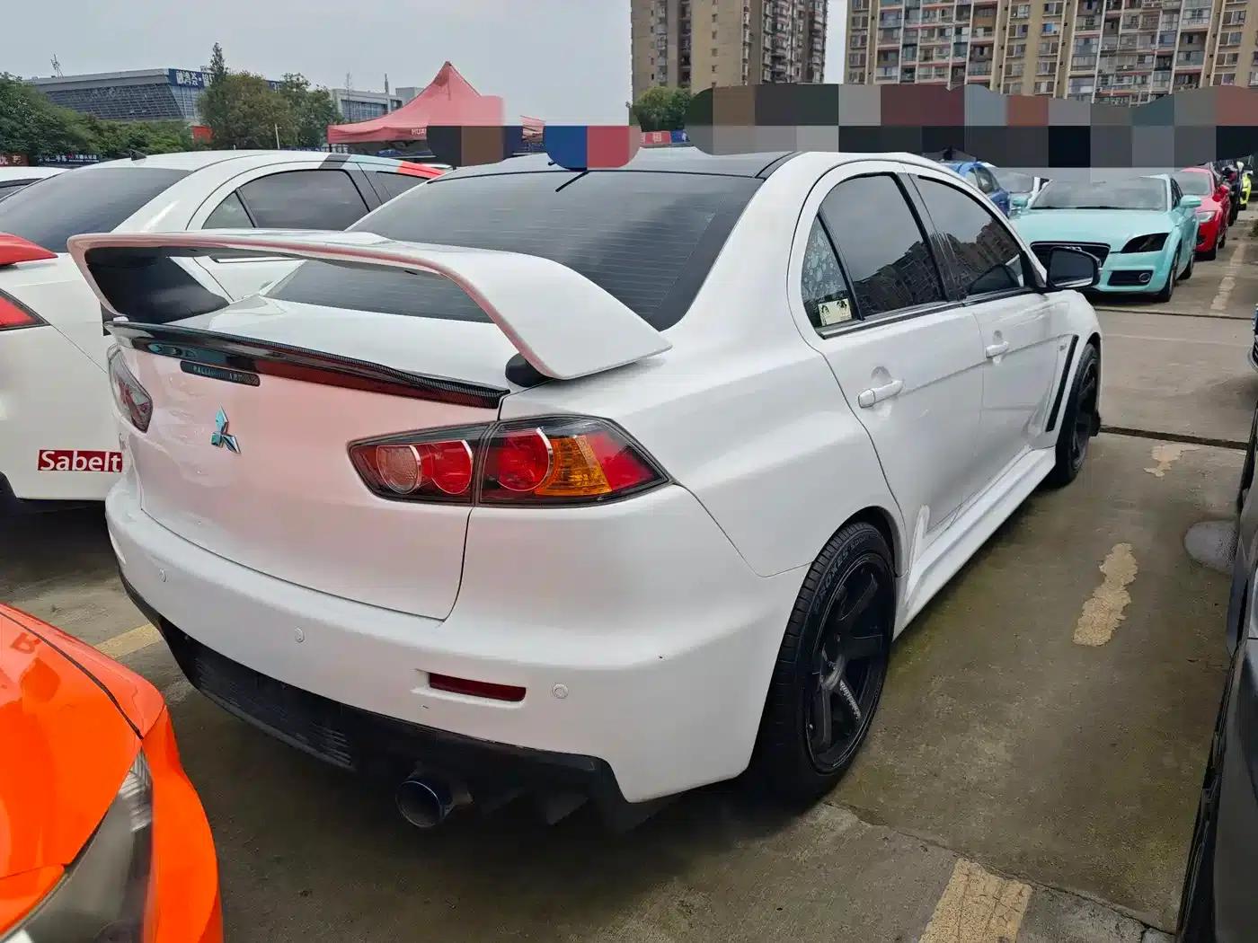 Lancer EX 2016 1.8L Manual Black and White Reissue — миниатюра 11