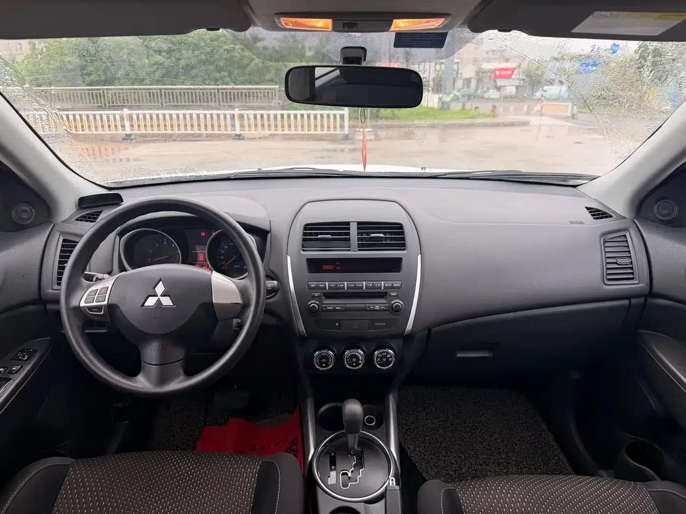 2013 ASX 2.0L CVT 2WD Elite Edition — миниатюра 9