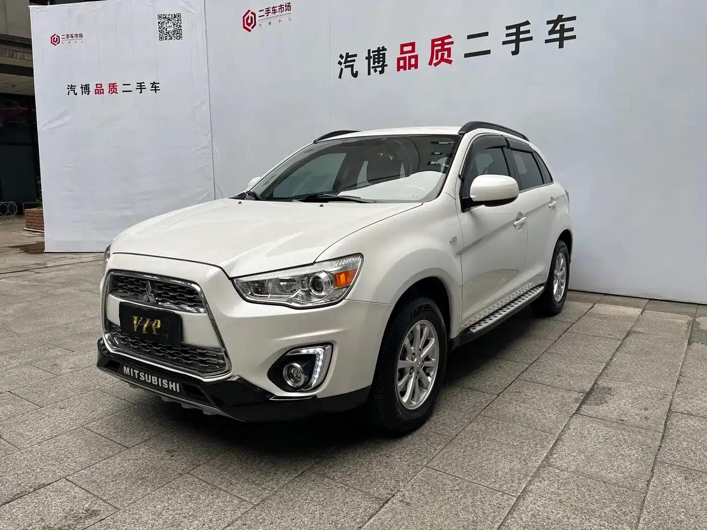 2013 ASX 2.0L CVT 2WD Elite Edition — миниатюра 1