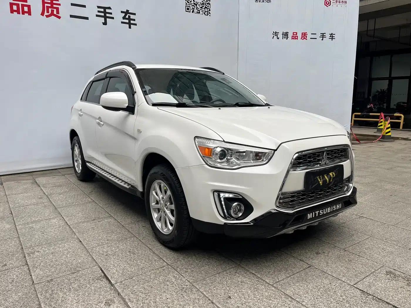 2013 ASX 2.0L CVT 2WD Elite Edition — миниатюра 3