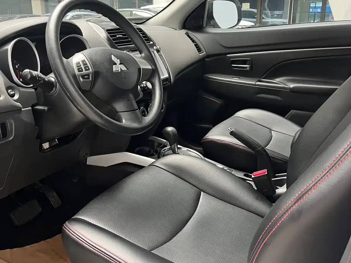 2013 ASX 2.0L CVT 2WD Elite Edition — миниатюра 4