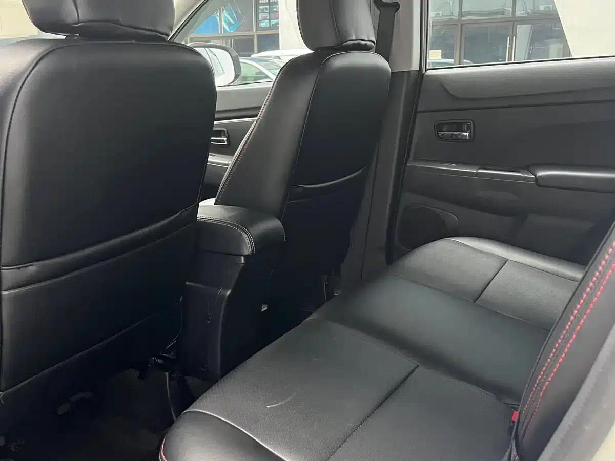 2013 ASX 2.0L CVT 2WD Elite Edition — миниатюра 5