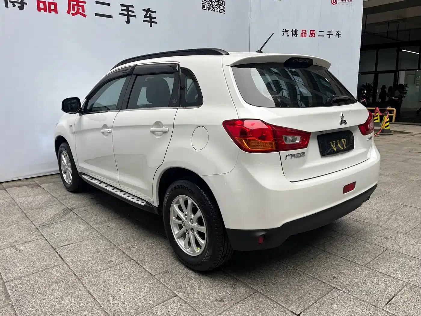 2013 ASX 2.0L CVT 2WD Elite Edition — миниатюра 7