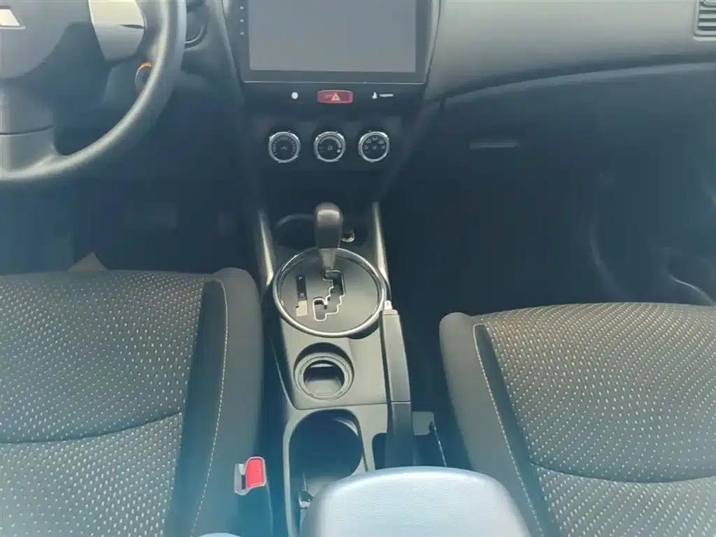 2013 ASX 2.0L CVT 2WD Elite Edition — миниатюра 14