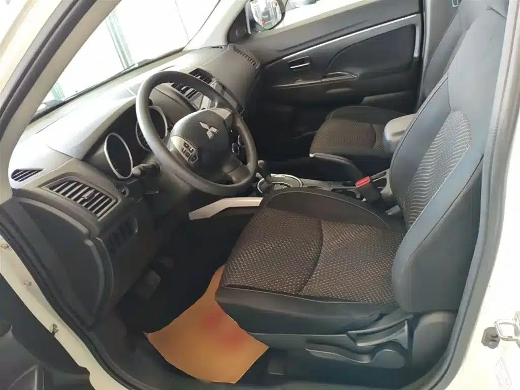 2013 ASX 2.0L CVT 2WD Elite Edition — миниатюра 15