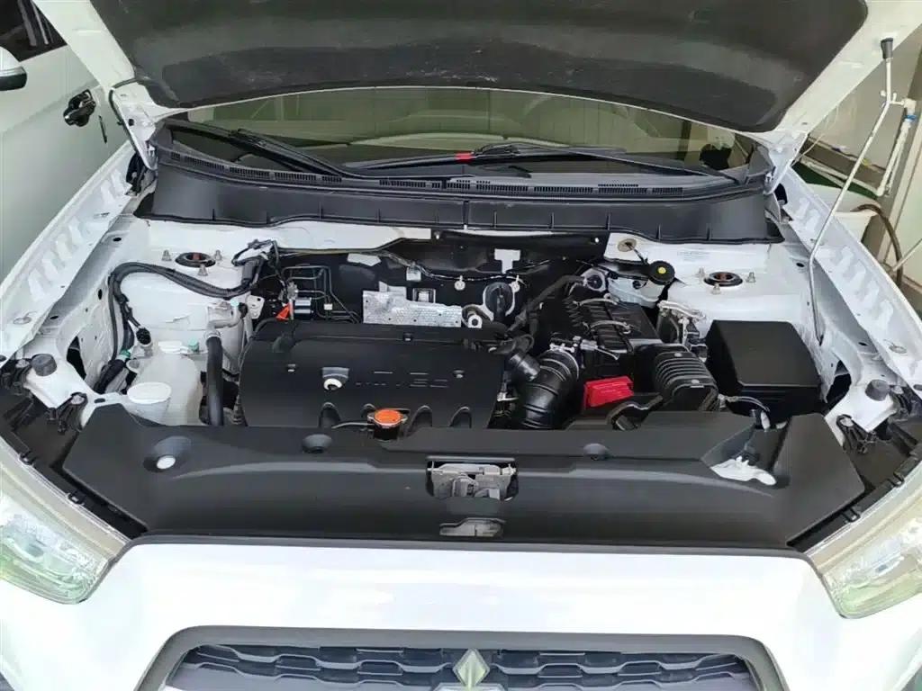 2013 ASX 2.0L CVT 2WD Elite Edition — миниатюра 20