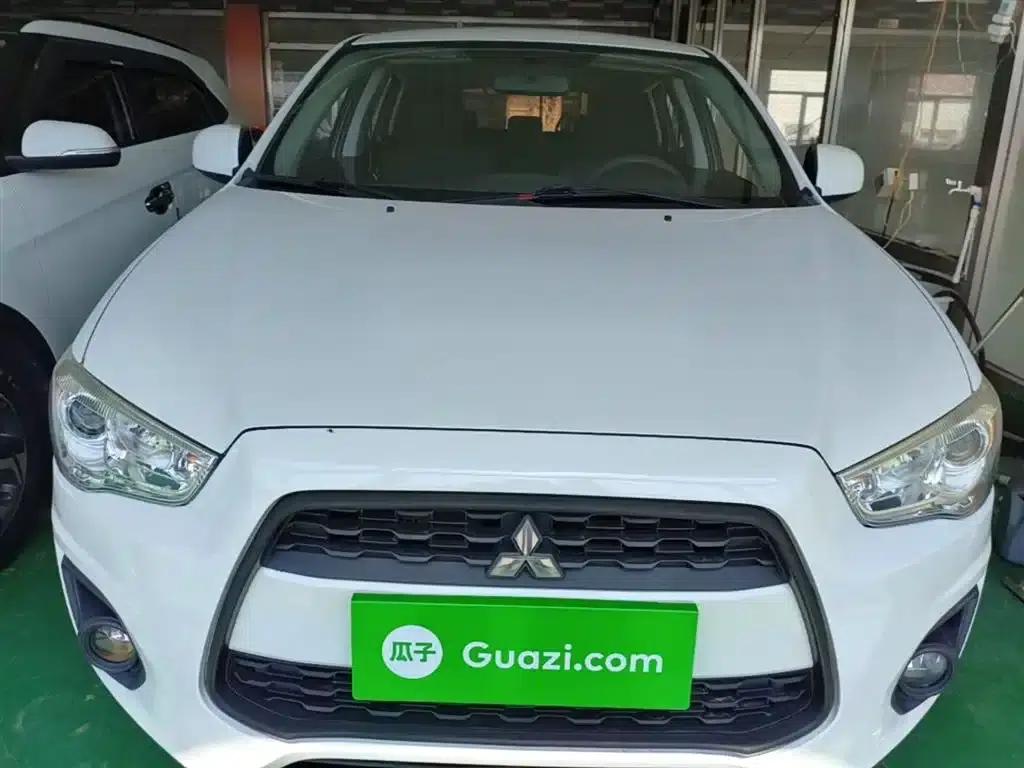 2013 ASX 2.0L CVT 2WD Elite Edition — миниатюра 3