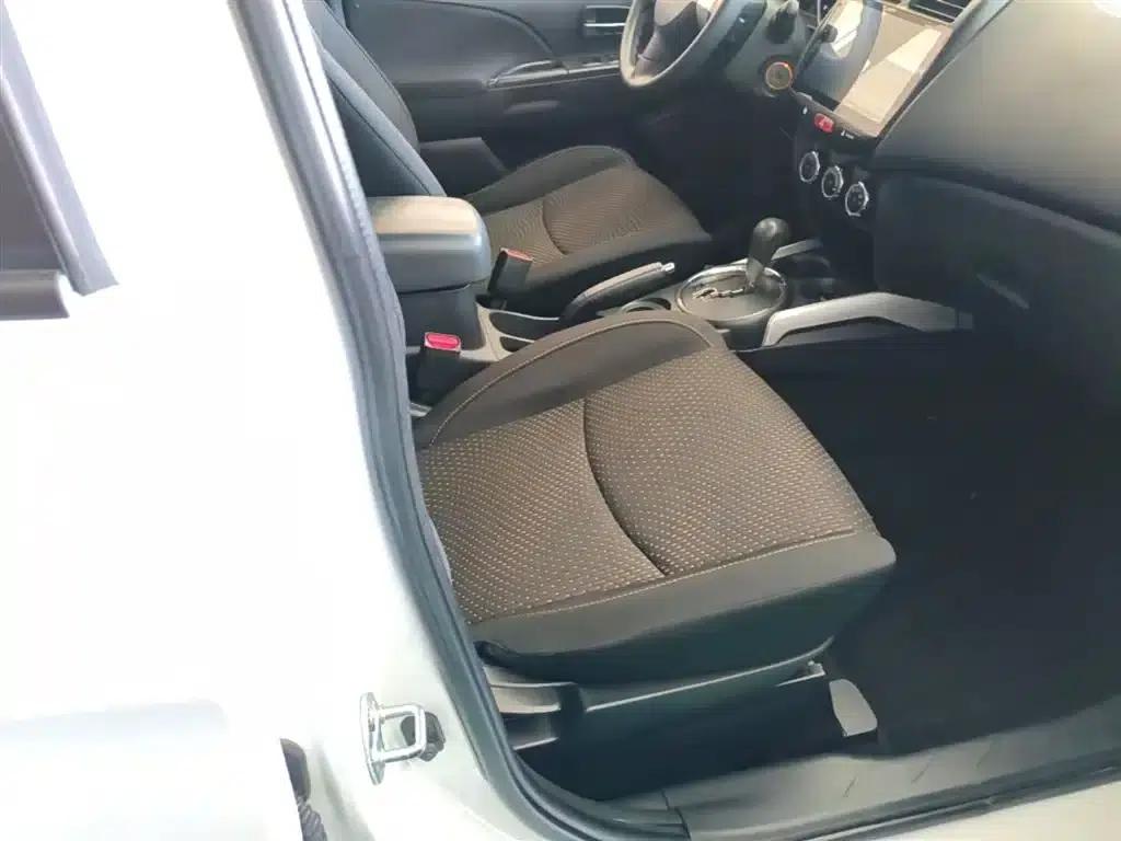 2013 ASX 2.0L CVT 2WD Elite Edition — миниатюра 25