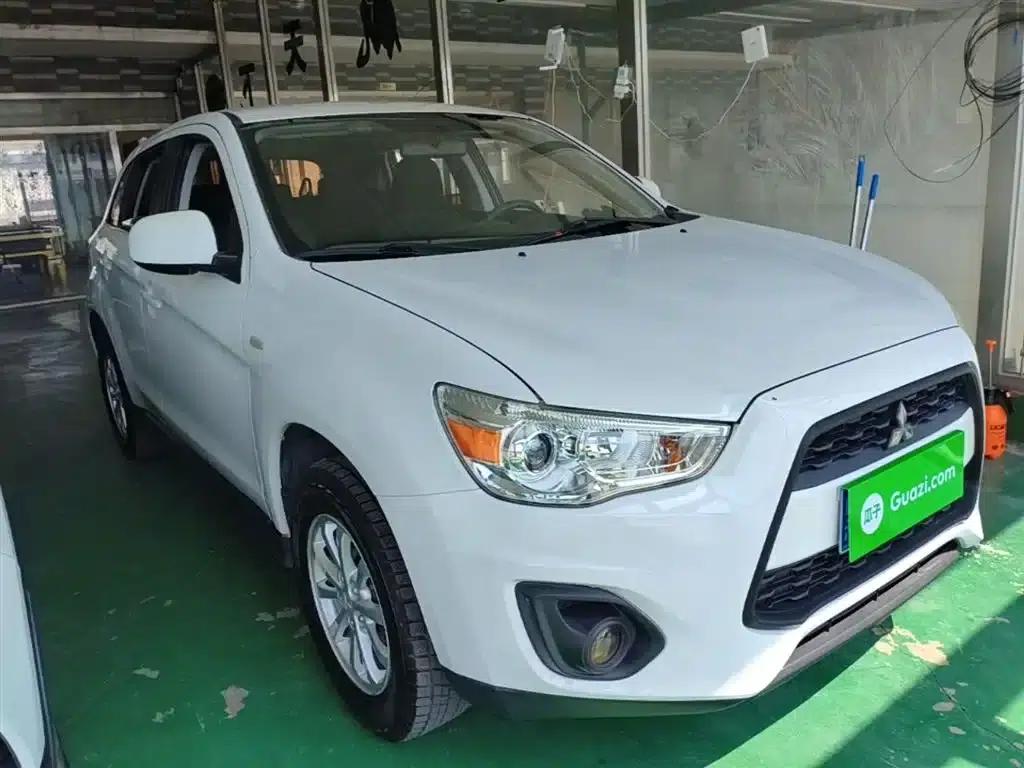 2013 ASX 2.0L CVT 2WD Elite Edition — миниатюра 4