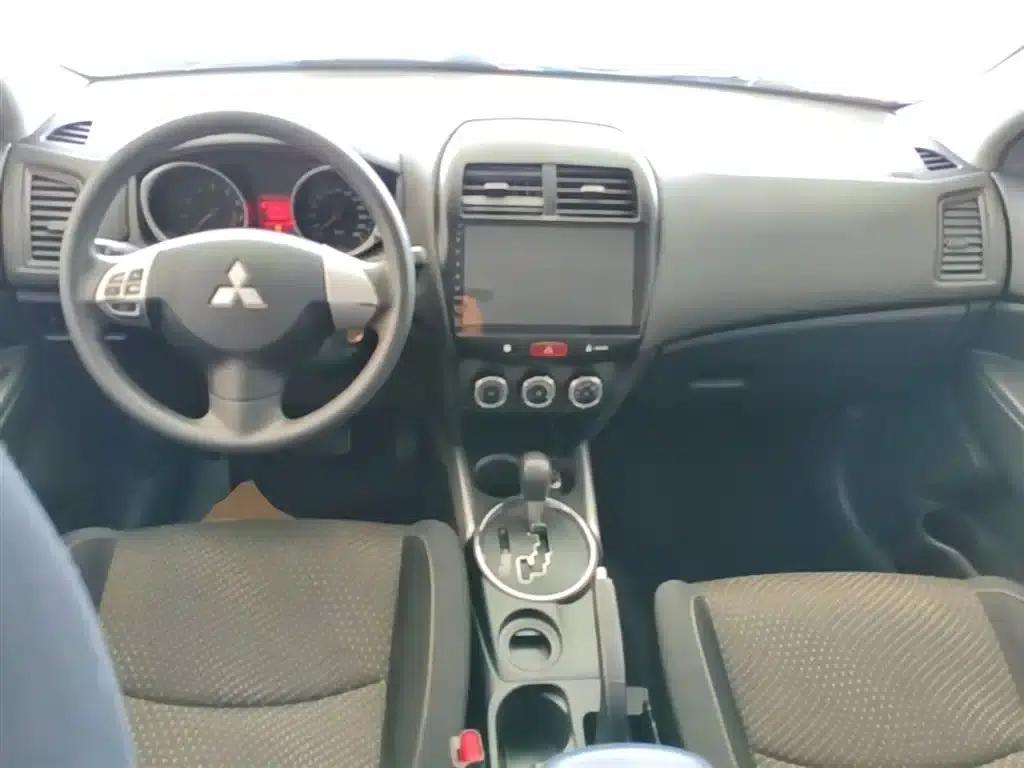 2013 ASX 2.0L CVT 2WD Elite Edition — миниатюра 10