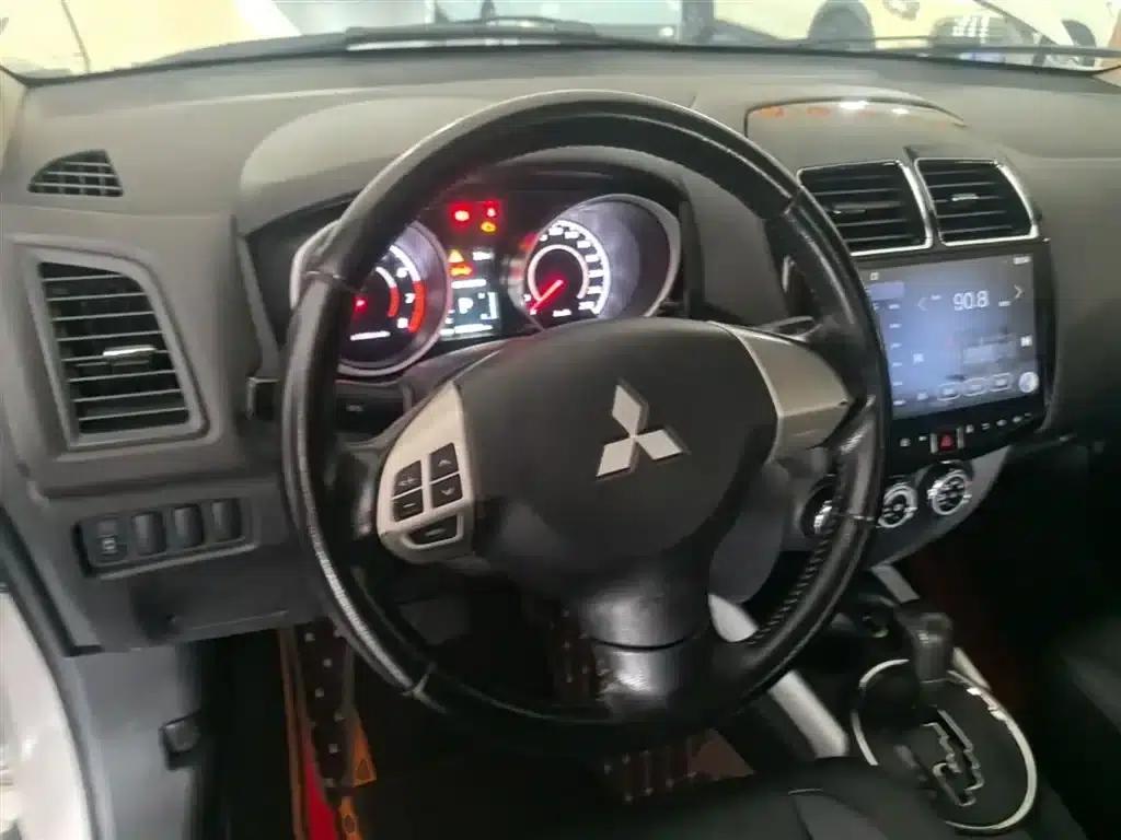 2020 ASX 2.0L CVT Smart Edition — миниатюра 11