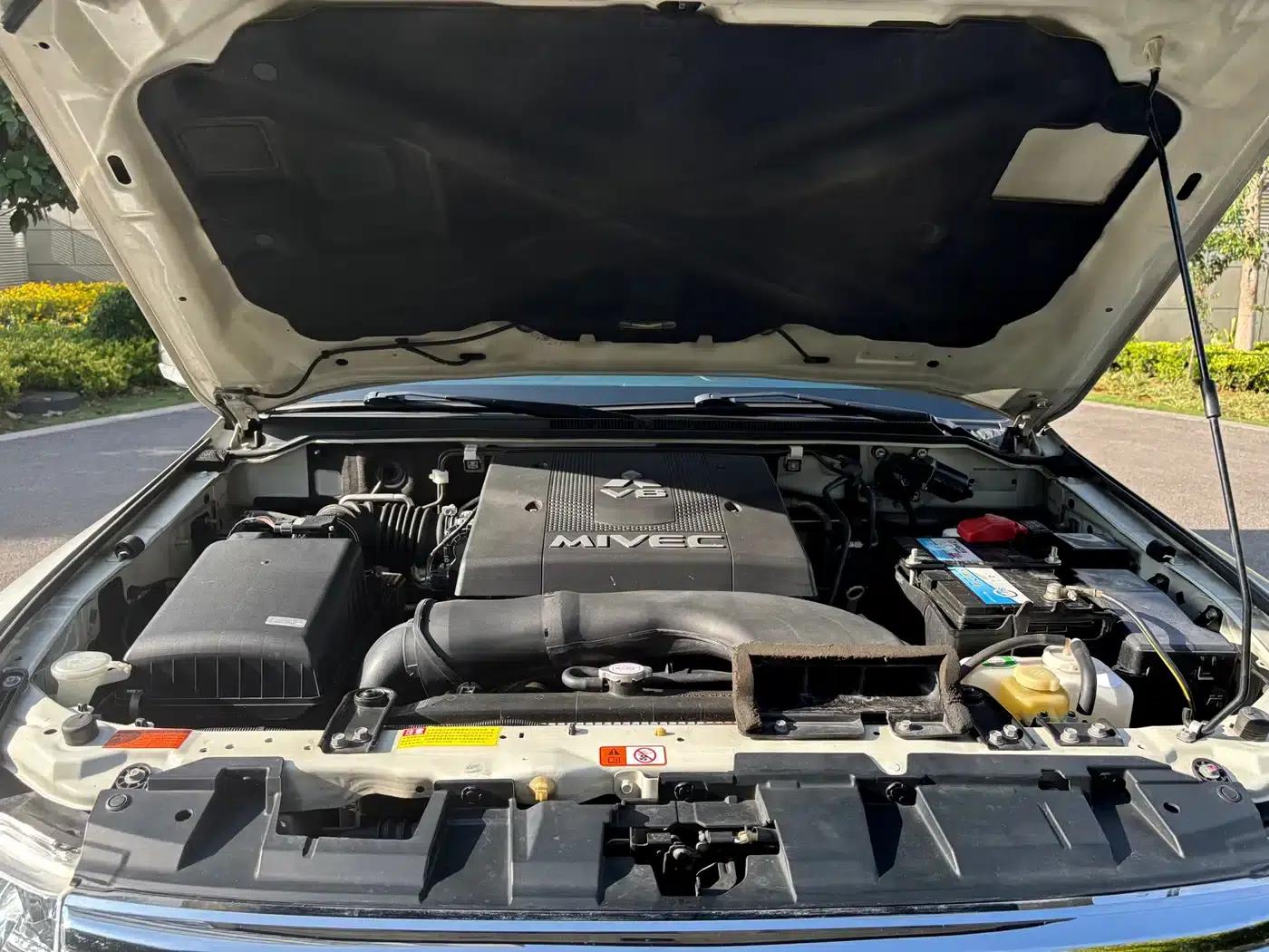 2019 Pajero V97 (Imported) 3.8L Middle East Version — миниатюра 23