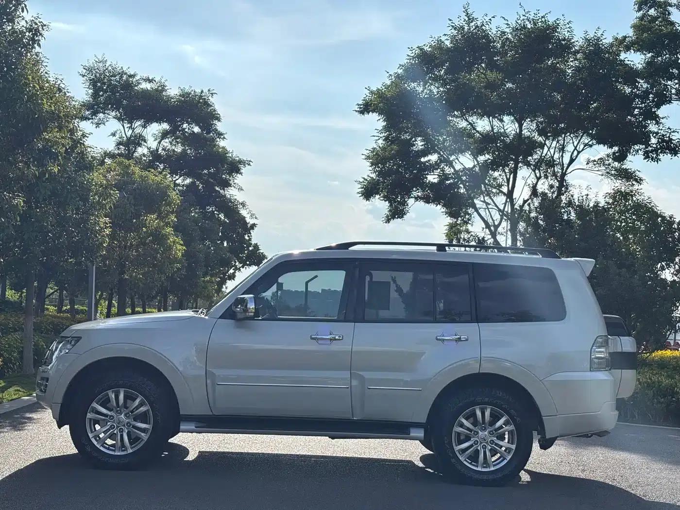 2019 Pajero V97 (Imported) 3.8L Middle East Version — миниатюра 8